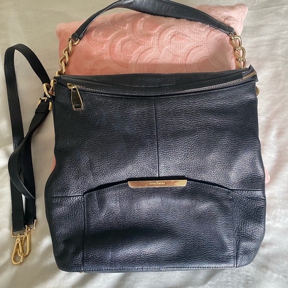 Marc Fisher handbag - Picture 2 of 7